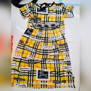 Beautiful 2 piece pleated skirt sets Free SZ